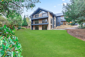 Photo 12- click for photo gallery